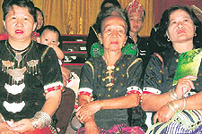 malaysia borneo festival - Bisaya costumes