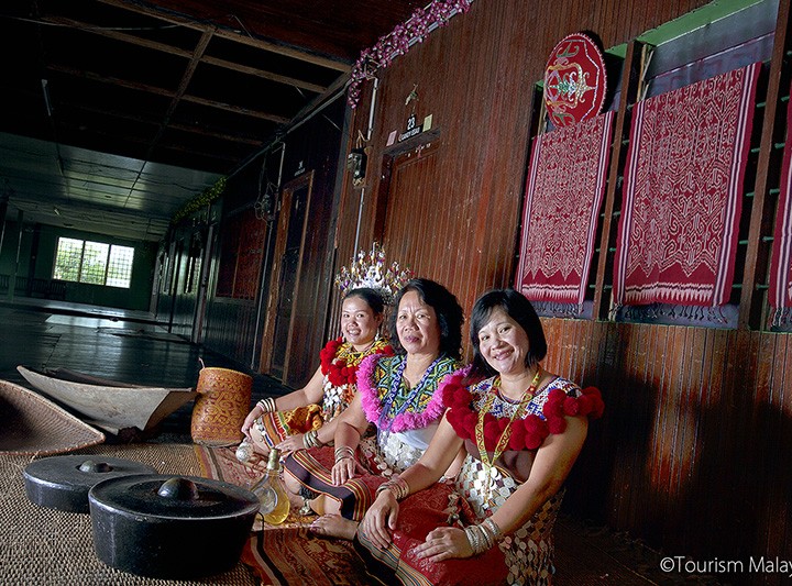 LONG HOUSE - SARAWAK (2014)